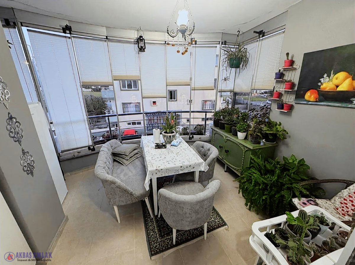 AKBAŞ'tan SATILIK | HAVUZLU | CAM BALKONLU | KİLERLİ | DAİRE