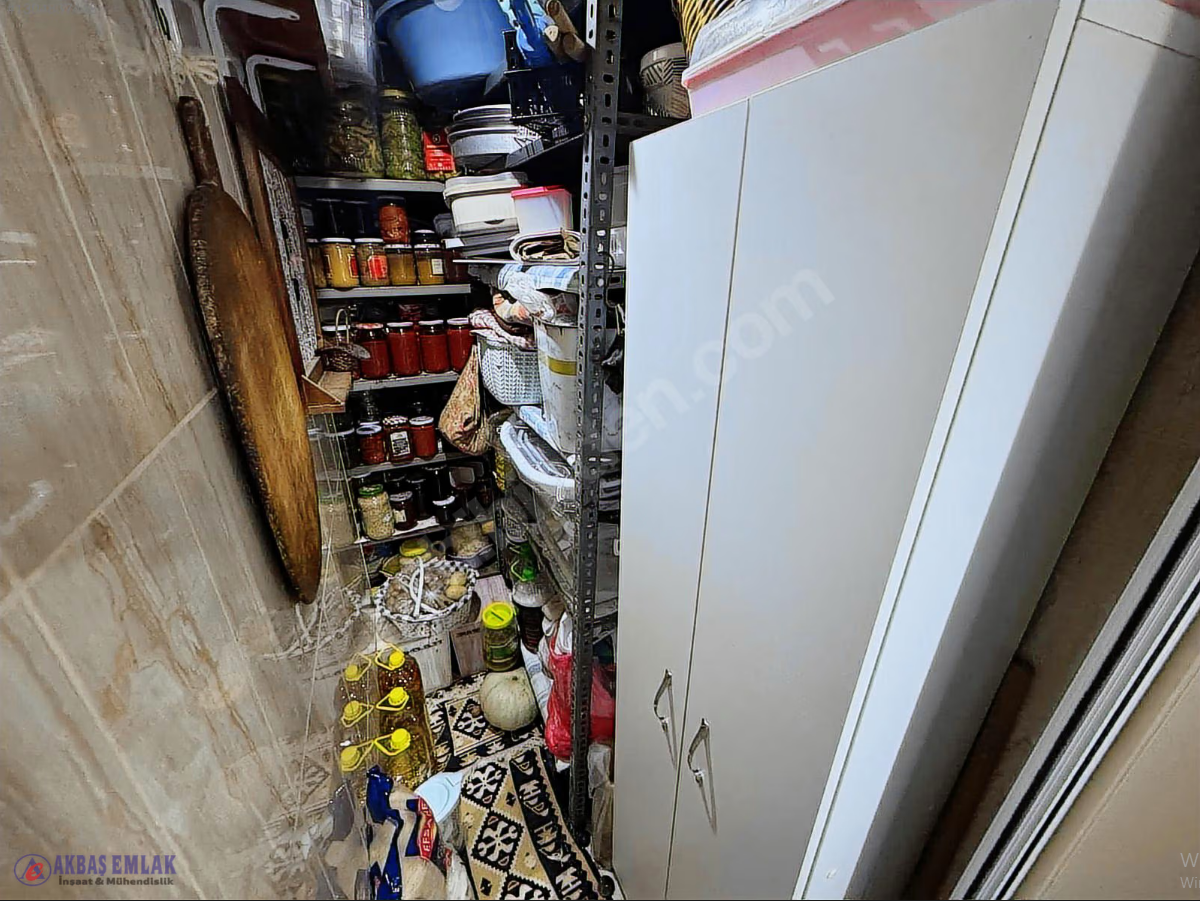 AKBAŞ'tan SATILIK | HAVUZLU | CAM BALKONLU | KİLERLİ | DAİRE