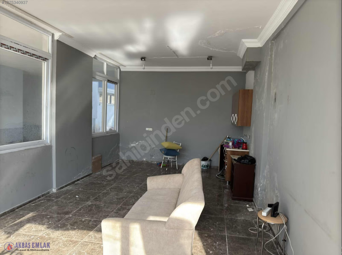 AKBAŞ'tan SATILIK ŞEHİR MERKEZİNDE UYGUN FİYATLI İŞ YERİ