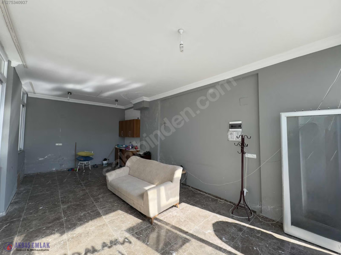 AKBAŞ'tan SATILIK ŞEHİR MERKEZİNDE UYGUN FİYATLI İŞ YERİ