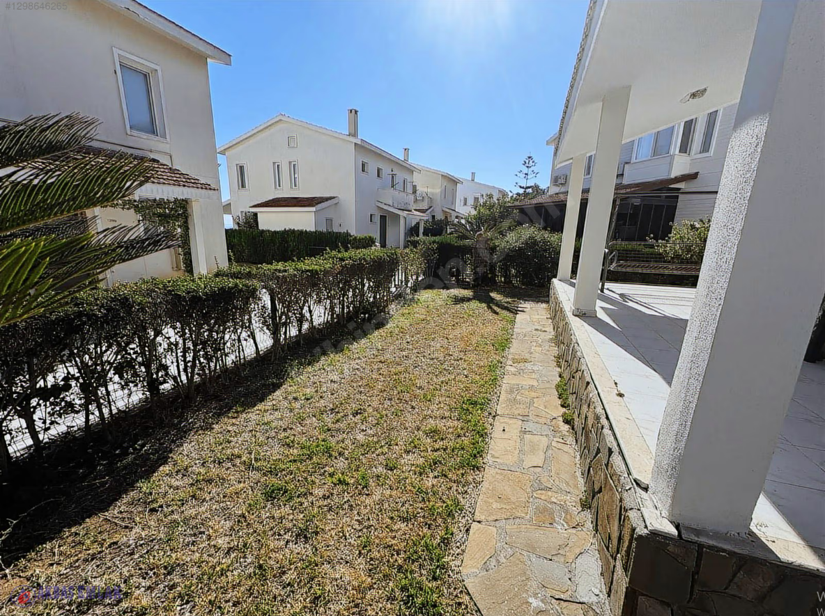 AKBAŞ'tan SATILIK | HAVUZLU | 7/24 GÜVENLİKLİ | DUBLEKS VİLLA