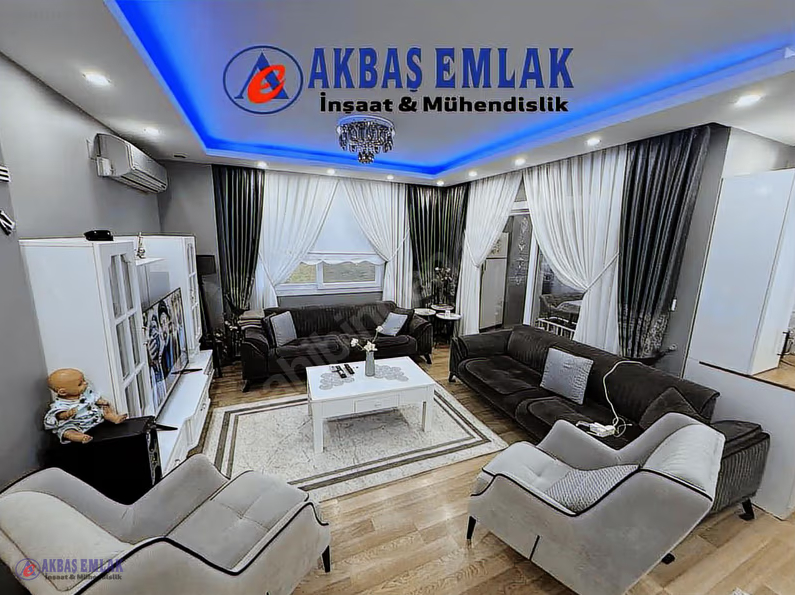AKBAŞ'tan SATILIK | HAVUZLU | CAM BALKONLU | KİLERLİ | DAİRE